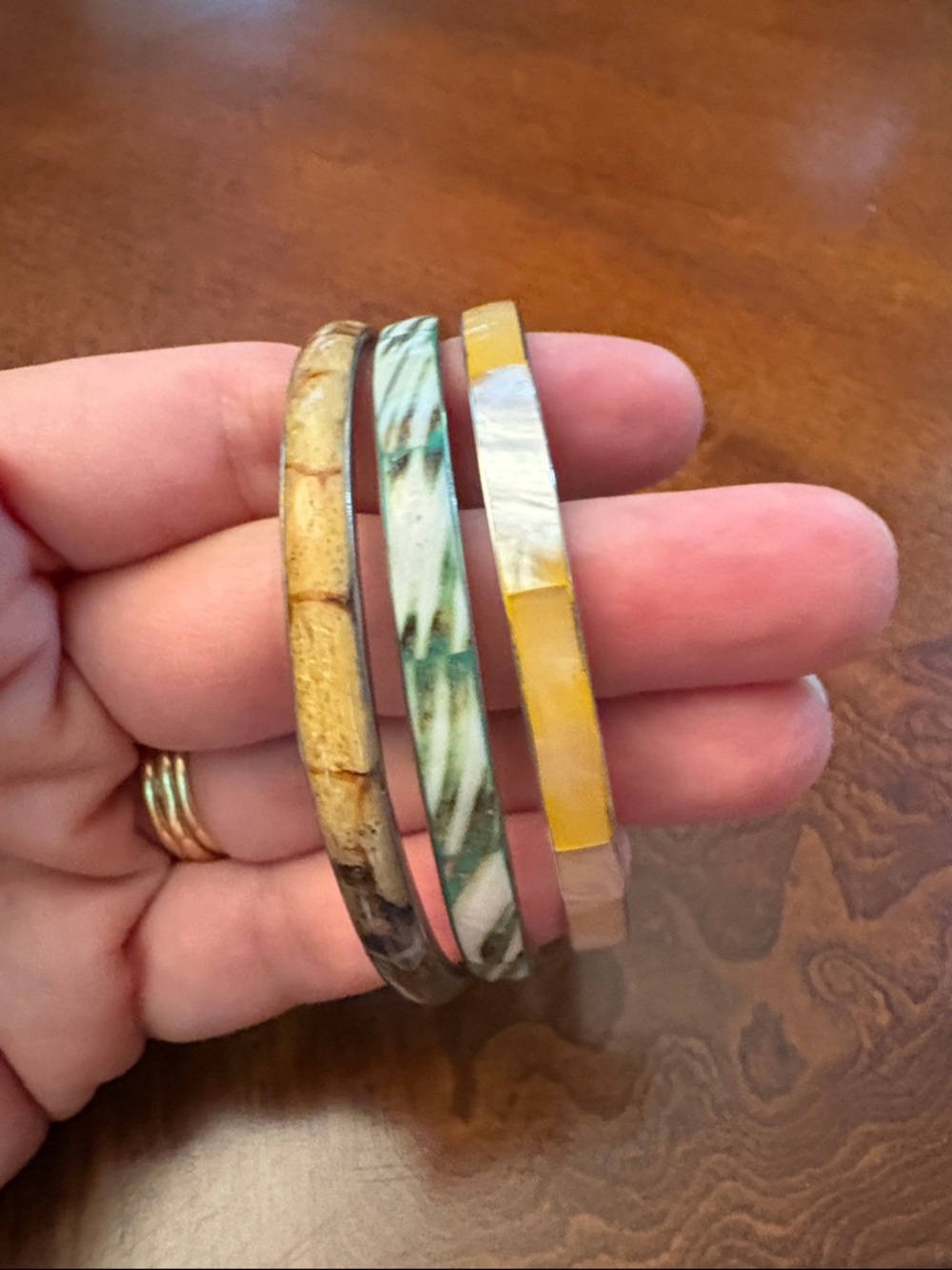 🆕 Bracelet Bangles Multicolor Shell & Resin, Set of 3
